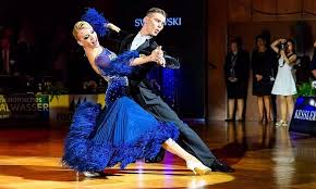 Embrace Elegance: Essential Etiquette Tips for Ballroom Dancers in Dubai