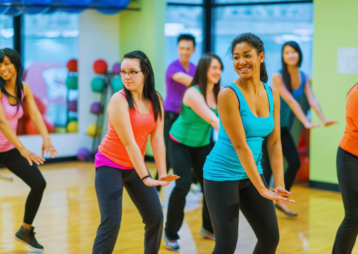 Beat the Screen:  How Dance Lessons Can Unplug Busy Dubai Professionals