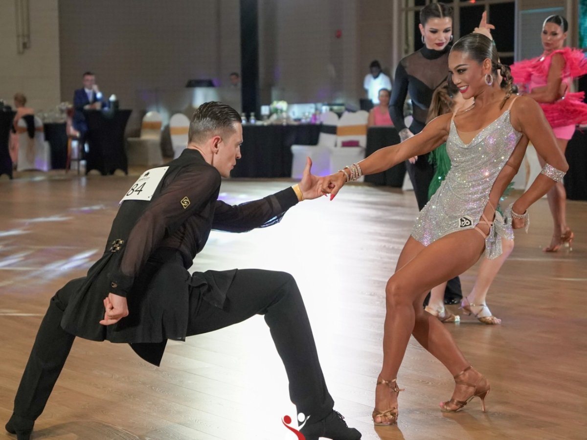 Salsa, Bachata, or Rumba? Latin Dance Classes in Dubai:  Which Style Matches Your Personality?